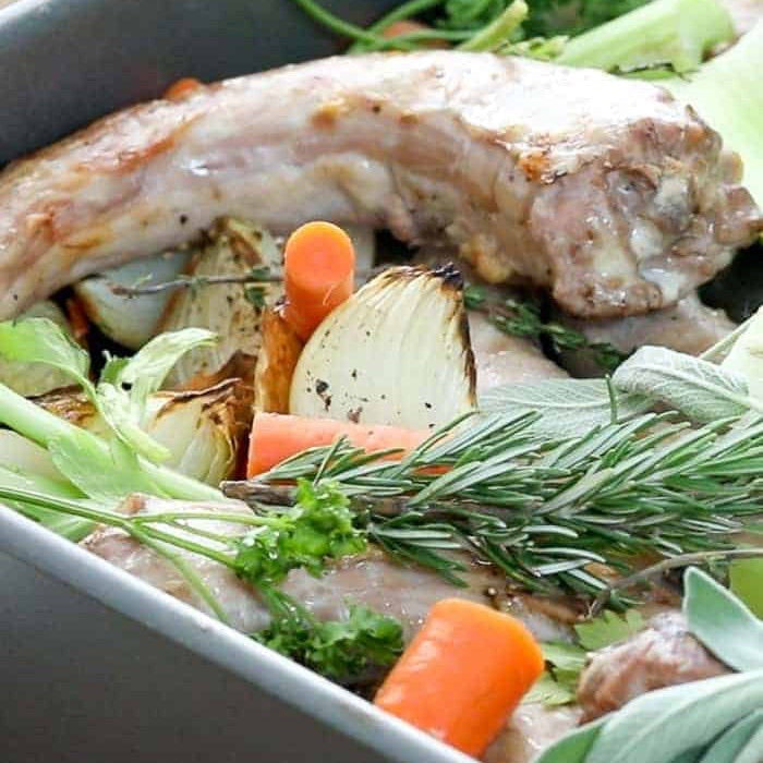 8 lb Chicken Neck + Head Pack - Family Friendly Farms Grass Fed and Pasture Raised Meats
